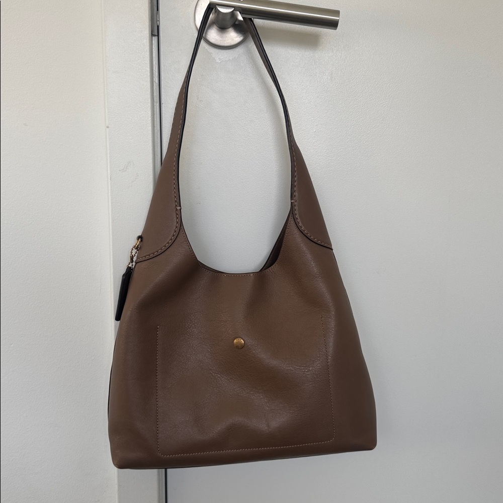 Brooklyn Shoulder Bag 28
Dark stone - Picture 2 of 3